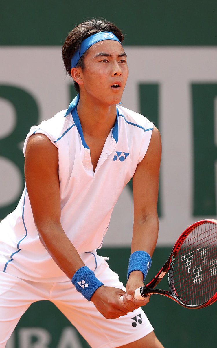 AceAlAire's tweet photo. 🎾🇦🇺 ¡Rinky Hijikata avanza en la qualy del #MutuaMadridOpen! 💪🔥

📝 Resultado: 6‑4, 6‑7(11), 4‑1 (RET)

😅 Tras ceder el segundo set en un largo tiebreak, Hijikata comenzó dominando el tercero y Lloyd Harris se vio obligado a retirarse por molestias

#MMOpen2025 #Tenis #Qualy https://t.co/Jlz3eUxjc6