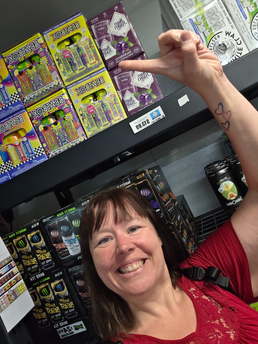 RondaTraut's tweet photo. @BeatboxBevs found at my local store! https://t.co/tcb2FZfC96

#beatboxfam https://t.co/zEcSu0VK4h