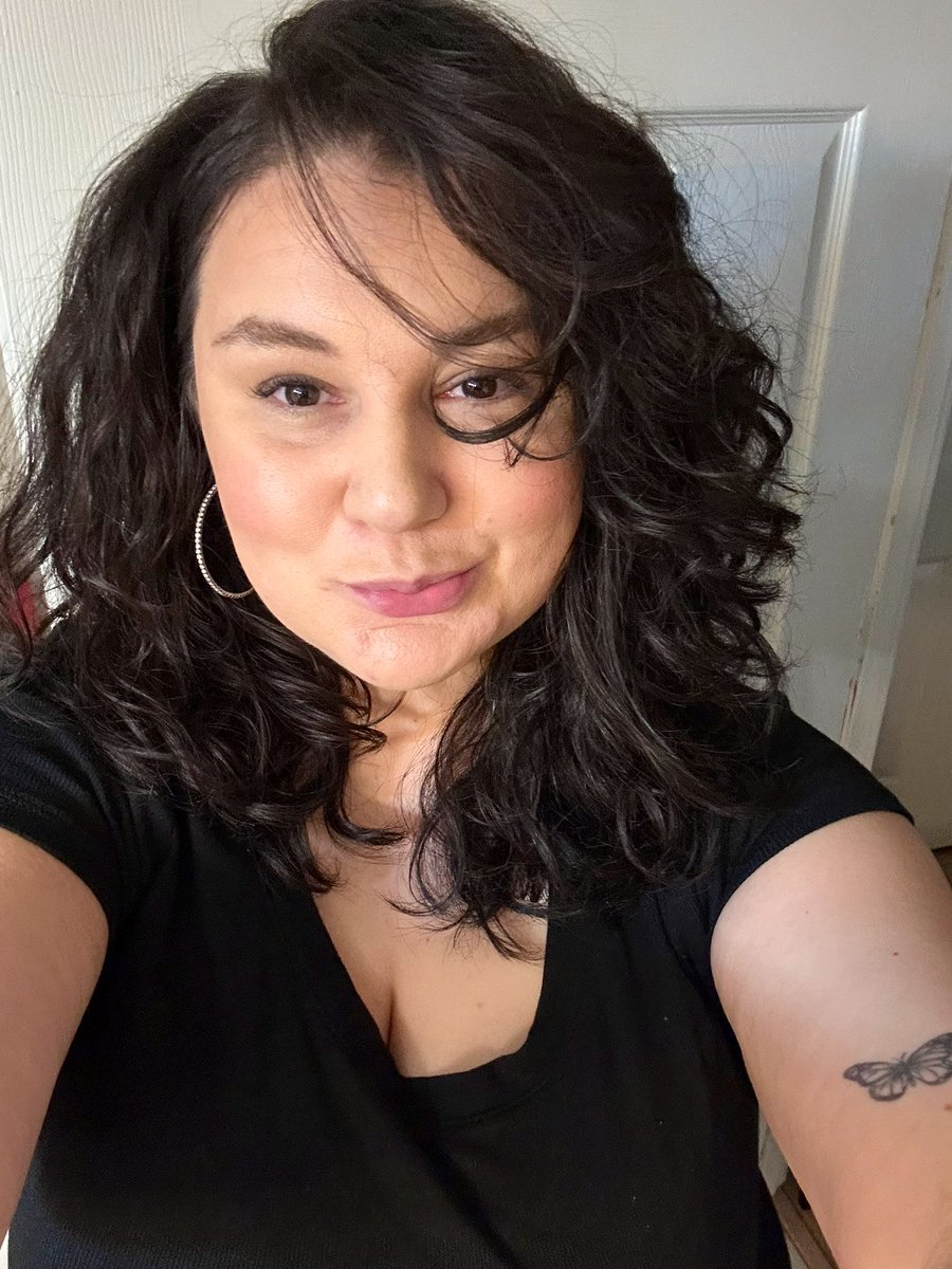 🥂somewhere between losing my mind and finding my soul