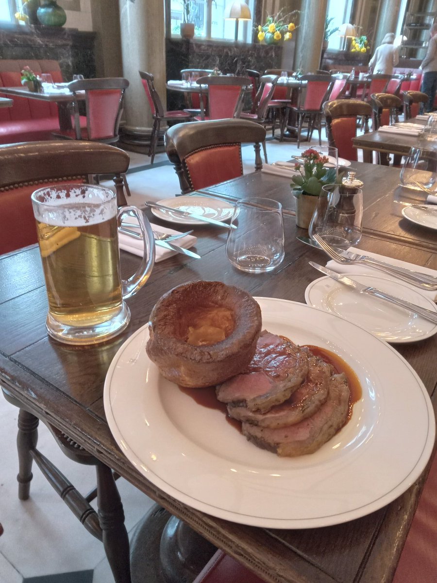 2ush's tweet image. Happy Easter