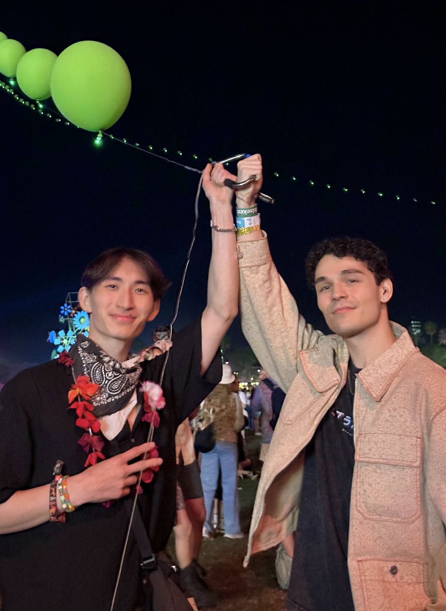 Coachella fits with friends 🎡