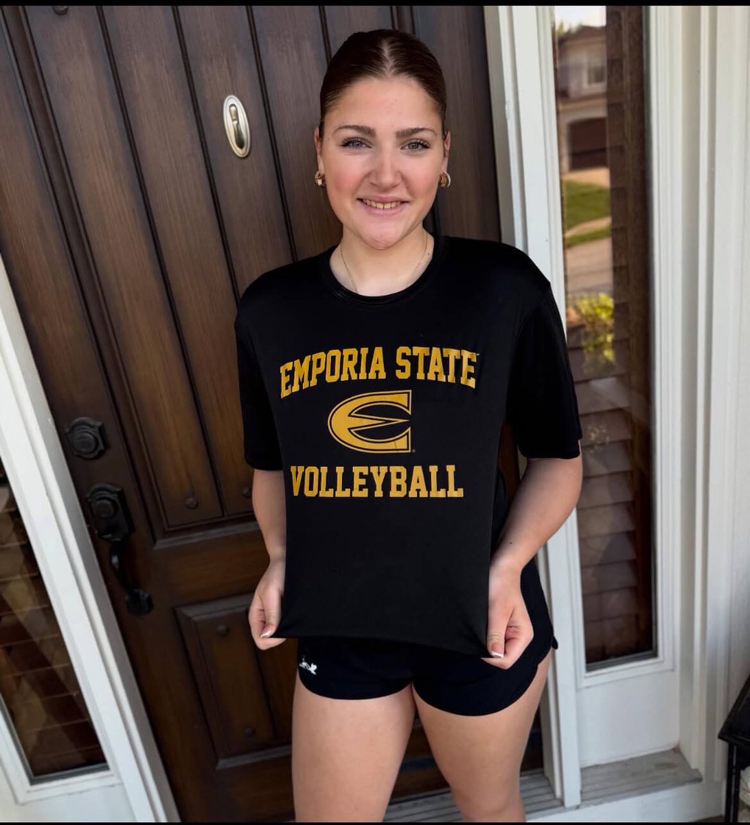 Congratulations to our very own Piper Bahr for committing to Emporia State University! Your LSN Volleyball Program is so proud of you! 👏
