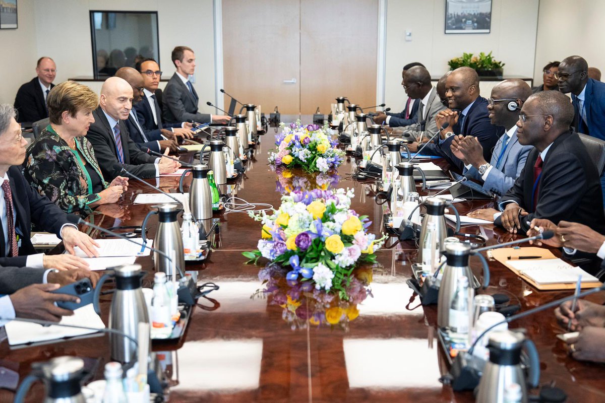 Le Sénégal compte maintenir un cadre macroéconomique adéquat, une dette soutenable, et continuer sur la voie de la transparence qu’il a choisie dans l’esprit du Jub Jubal Jubanti. Nous sommes heureux que nos partenaires apprécient cette démarche, notamment le FMI, et comptent