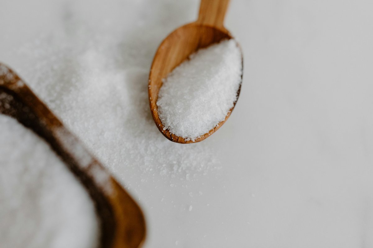 shop4cooks's tweet photo. Grind dried herbs or citrus zest into coarse salt to make custom finishing salts—perfect for gifting or elevating dinner party dishes!

https://t.co/hafij1KzIQ

#FinishingSalt #DIYKitchenGifts #FlavorUpgrade #KitchenHack #DinnerPartyTips #CulinaryDIY #HomemadeGifts #SaltHack https://t.co/czvoW1P8bI