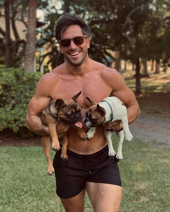 Devi y los gorditos hasta la final .
#GranHermano