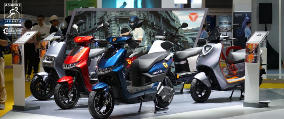 autocarPH's tweet photo. Instagram Post

🛵 Asiabike Jakarta in collaboration with PERIKLINDO Electric Vehicle Show 2025: driving sustainable mobility forward.

Join us for the 2nd edition of @asiabike_show in collaboration with @pevs_id! 

📅 29 April – 4 May 2025

📍 JIExpo Kemayoran, Jakarta https://t.co/7k2tdqnGoP