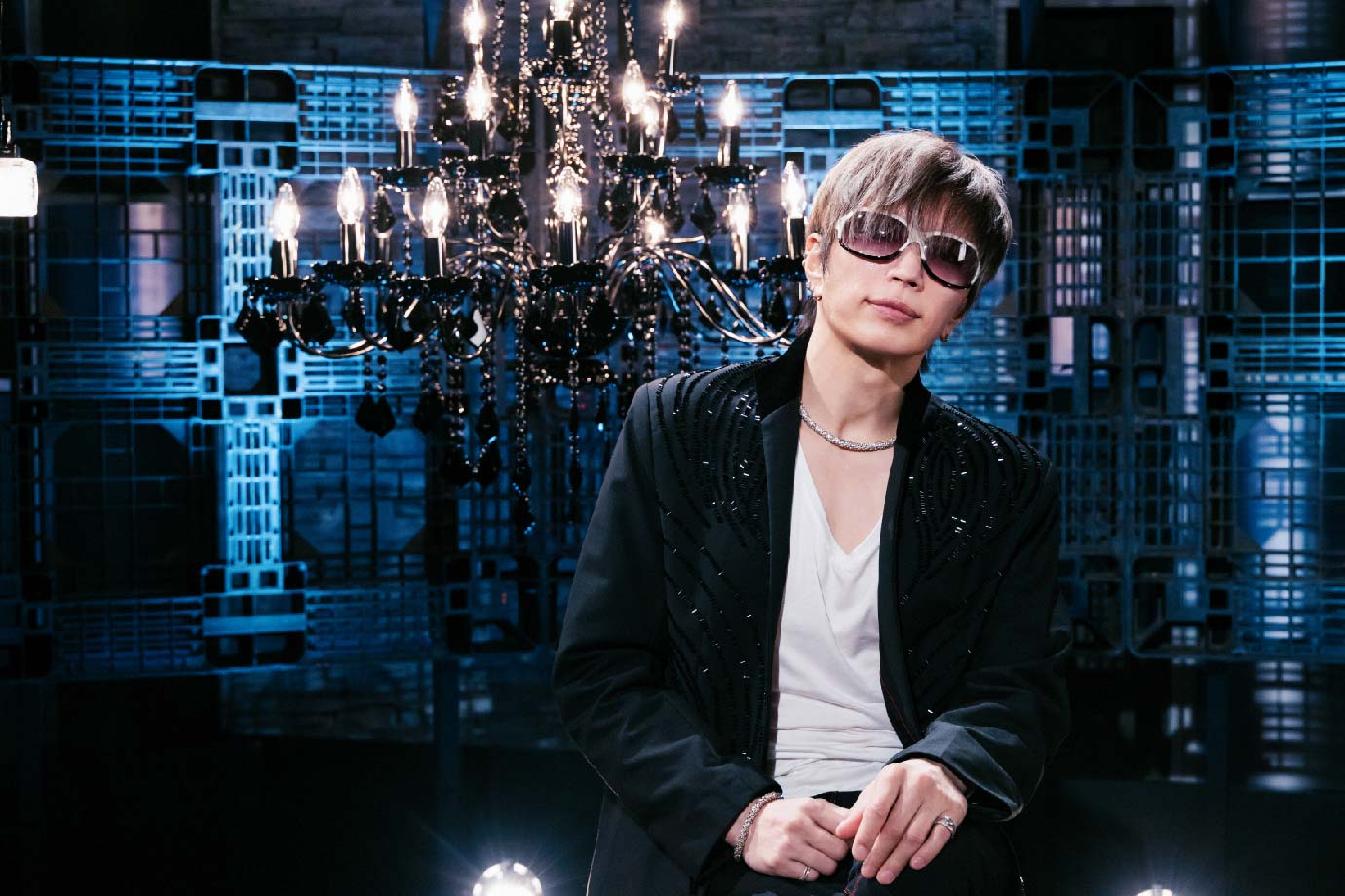 GACKT 本人が撮影で使用した ジャケット・雑誌付き 本日ZEN大学発表 #どうしたGACKT