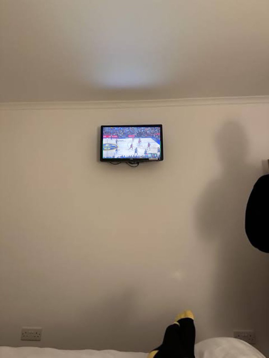 jokic playing drop against Harden 😭