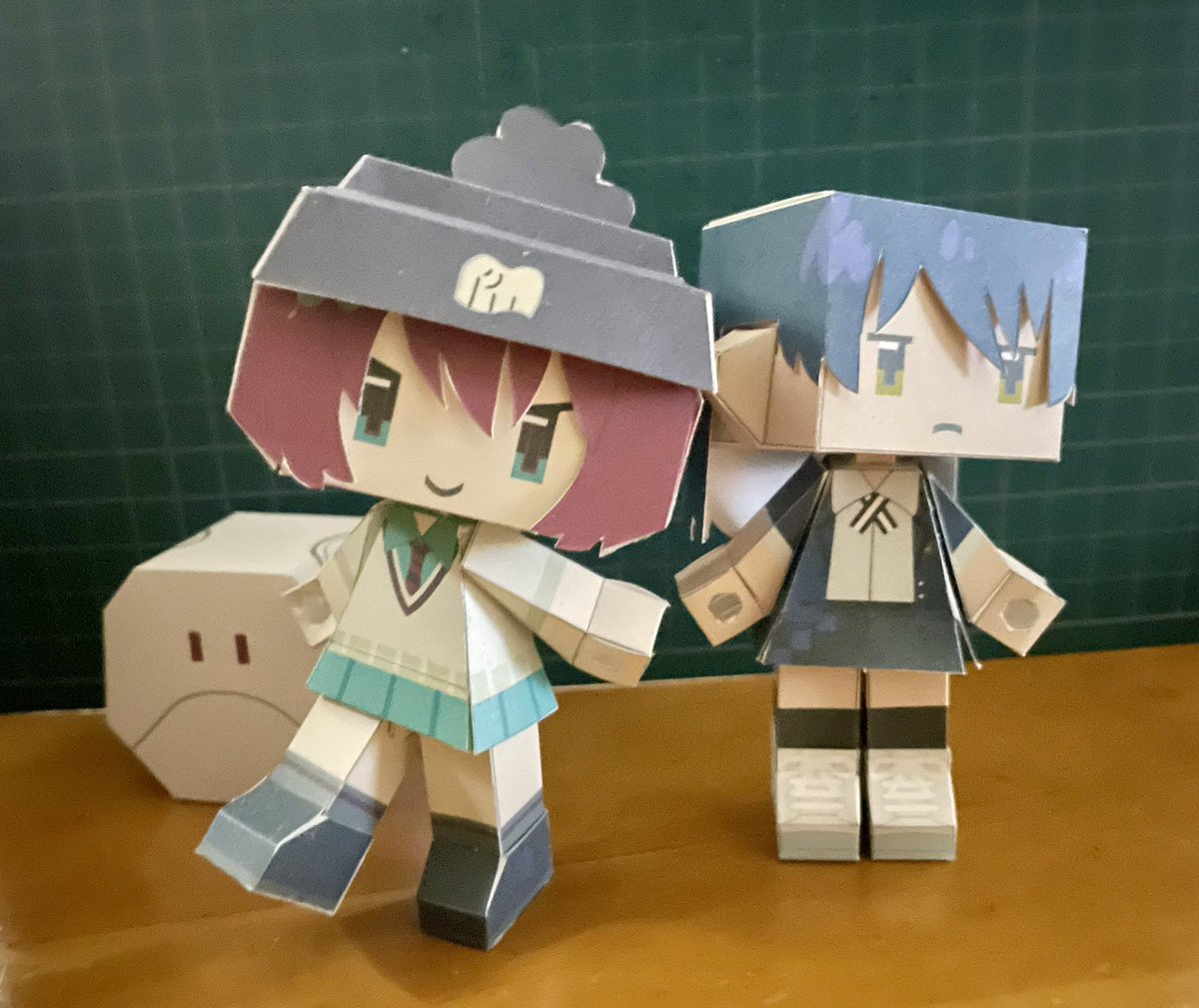 マチュとニャアンのペーパークラフトの展開図を公開します
作りたい奇特な方はご自由に持って行ってください
drive.google.com/drive/folders/…

作り方の参考になるかもしれないページ
note.com/jiu103/n/n7311…

#GQuuuuuuX  #ジークアクス