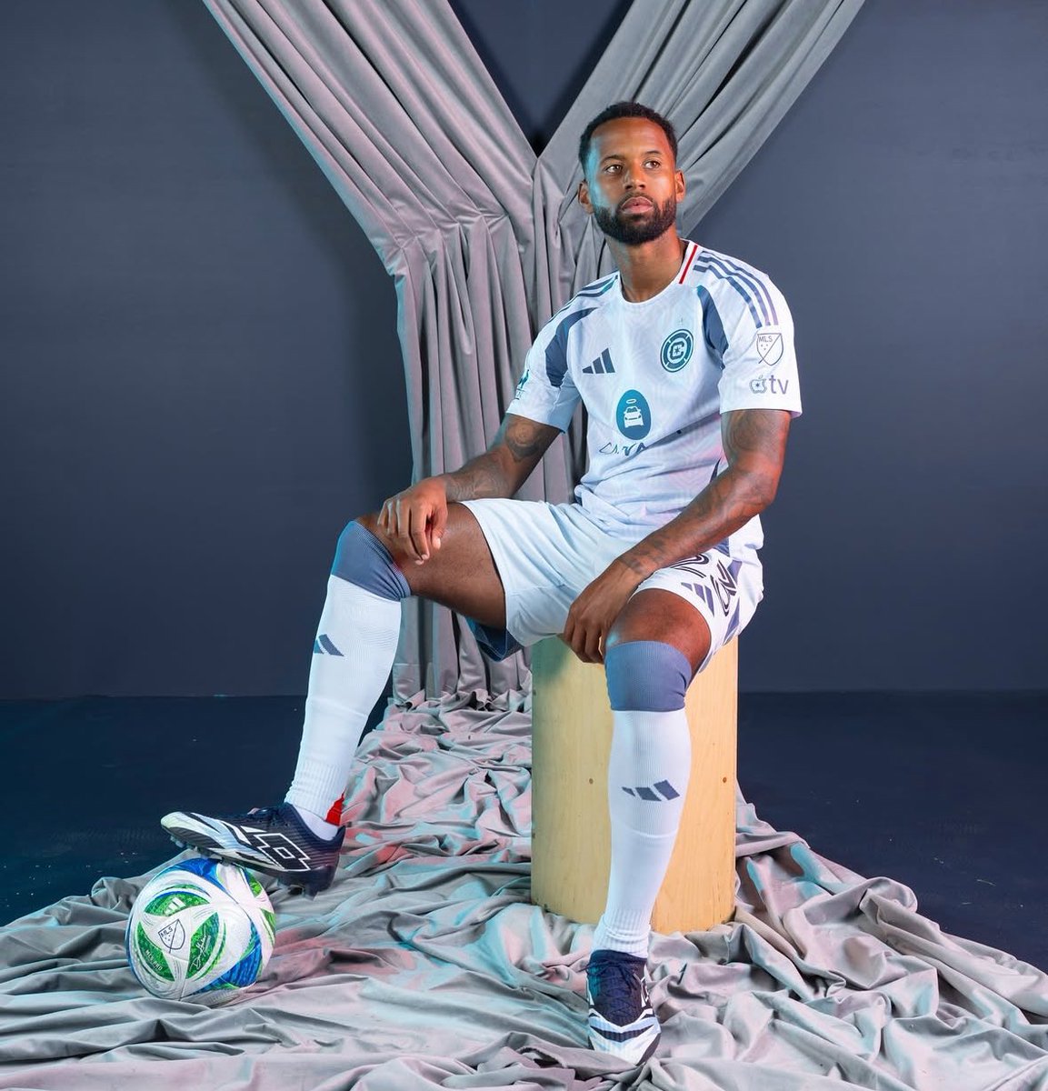 Kellyn Acosta, who represented the USMNT in the 2022 World Cup, spoke about growth of soccer in the U.S. 🗣️

“Even since when I first started, it's made an enormous stride just within the league — the exposure the eyes.”

“Walking down the street, you see all the soccer jerseys.