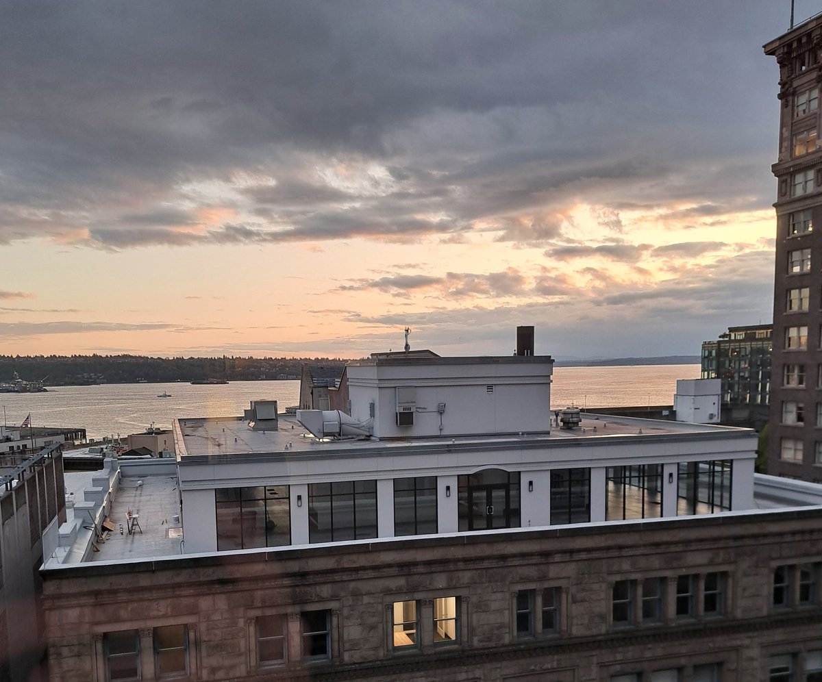 In other news... ya gurl is living her best life. SEATTLE BÉBÉ!