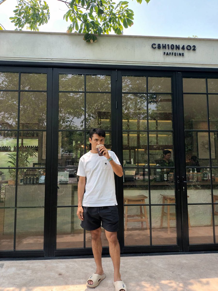 I am หมาแก่ 🐺