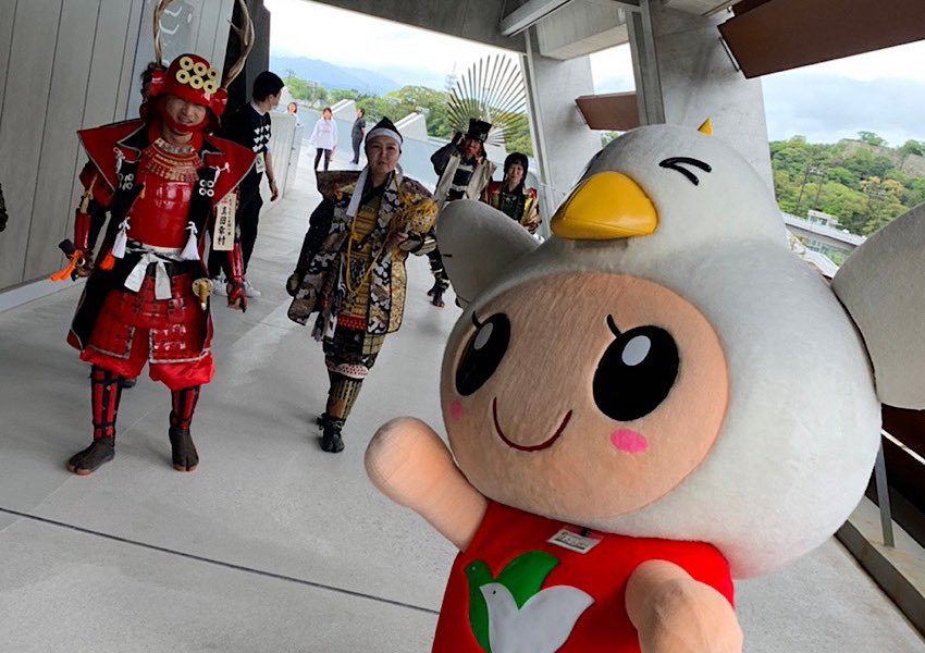 【出陣予定】

令和７年５月11日(日)
第75回長浜ひょうたんボウル
（平和堂HATOスタジアム）

🏈感動を再び…。

第75回長浜ひょうたんボウル
県民無料招待キャンペーン
shigaplusone.jp/information/20…

#戦国おもてなし武将隊信義徹誠
#京都長岡京おもてなし武将隊つつじ
#チビチビ武将隊我武者羅　#Maria