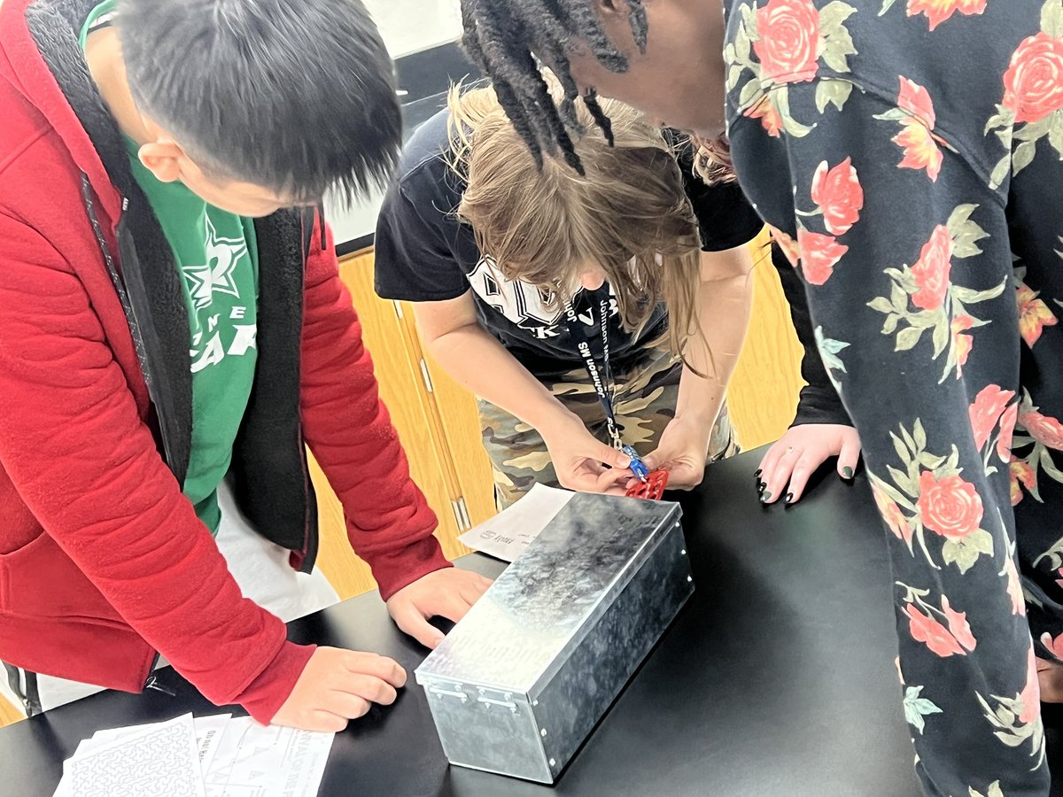 Mrs. Ort tweet media