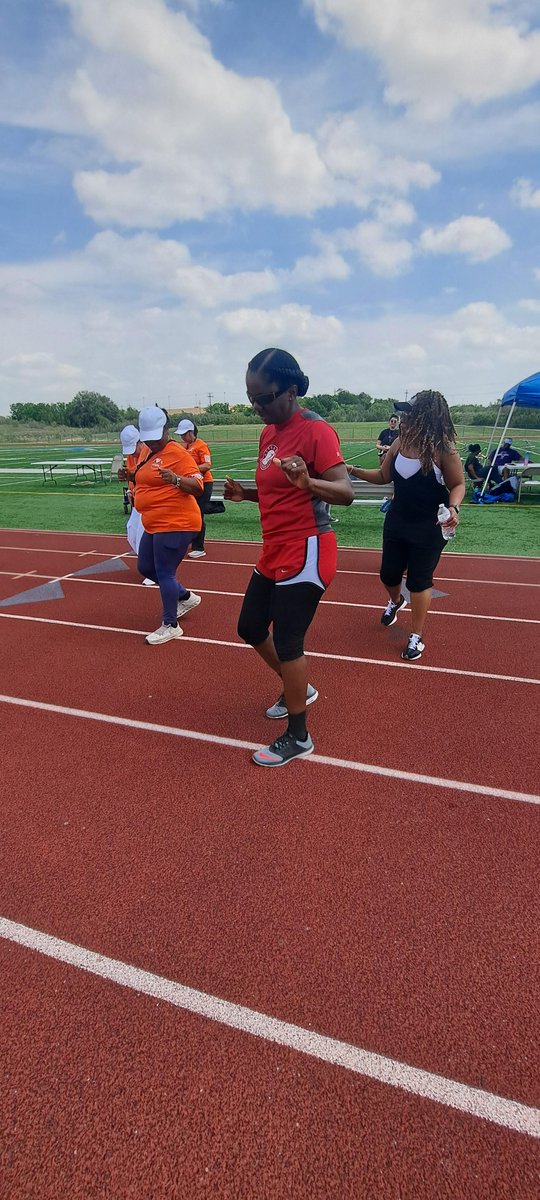 forthoodarmy's tweet photo. The 20th Annual Garrison Org Day event promotes teamwork and camaraderie, and showcases the many talented employees who make The Great Place even greater!
#FortCavazos | #TheGreatPlace | #OrgDay https://t.co/Fjl2rBnpFp