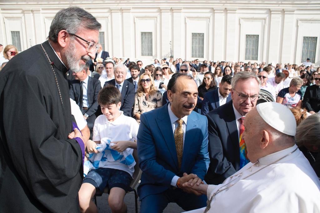 Ash Tewari, MD (@ashtewarimd) on Twitter photo Had a privilege of being blessed by a great soul. Special memories and tribute to Pope Francis. <a href="/popesprayernet/">Pope’s Worldwide Prayer Network – Vatican</a> Had a privilege of being blessed by a great soul. Special memories and tribute to Pope Francis. <a href="/popesprayernet/">Pope’s Worldwide Prayer Network – Vatican</a>