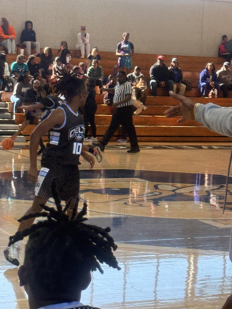 MSDELTAELITE1's tweet photo. March 15-16, 2025
Delta Elite kicks off 9th season of travel basketball in Starkville, MS @ Mississippi Jam. https://t.co/MsQ5KXKdDU