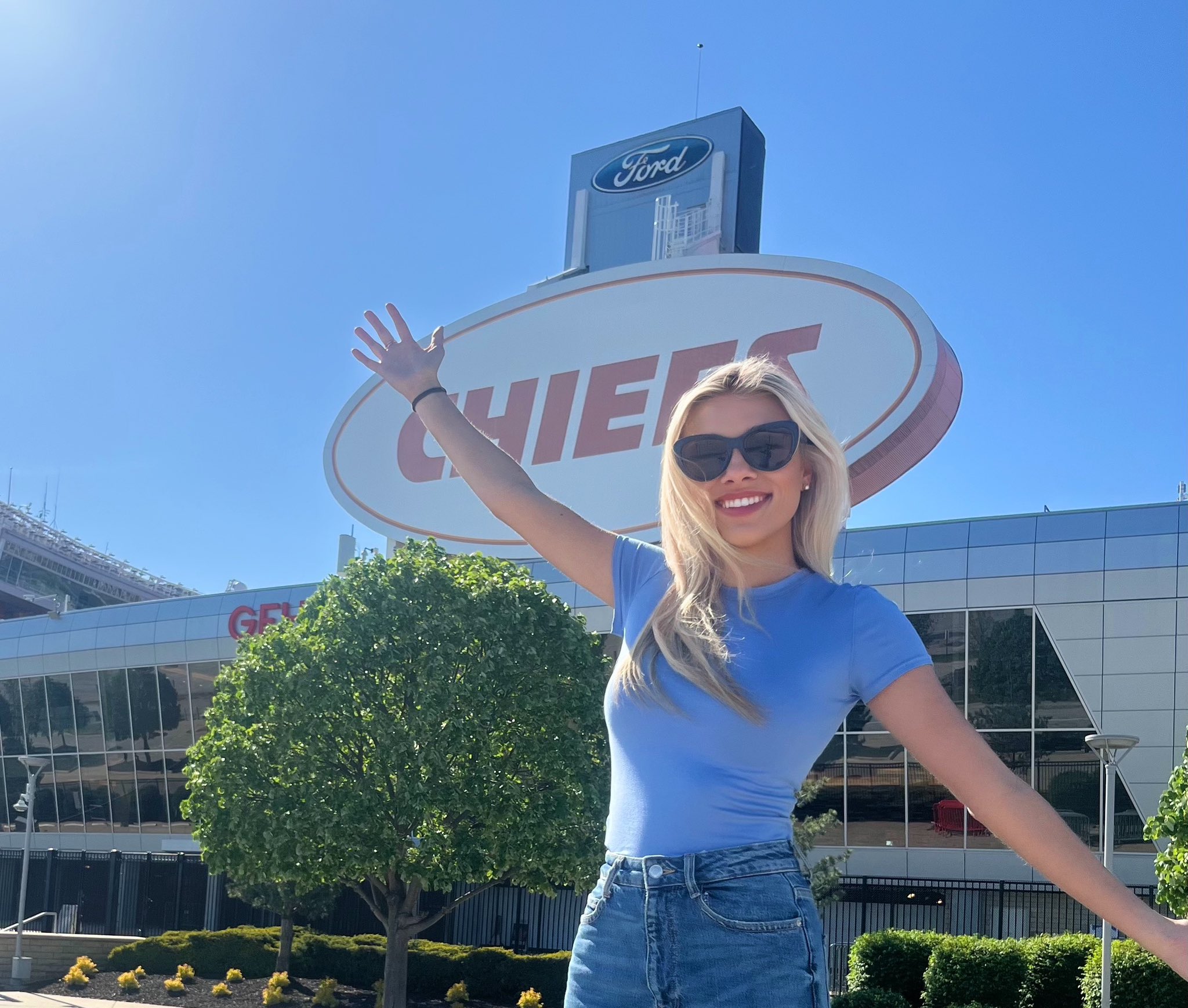 Taylor Burr on X: "Beautiful day in the beautiful city!  https://t.co/jWB6pkfyc3" / X