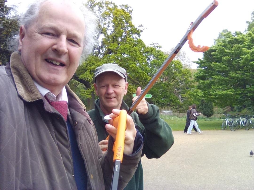 SPUGHackney's tweet image. Fantastic little pick up session in Springfield Park
@SPUGHackney Secretary @sartain_stephen "Big Thank you to everyone who came to help keep our lovely park clean @hackneycouncil Parks Staff - please come and visit and enjoy our beautiful park"