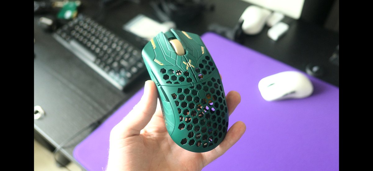 dantist (@dantxqq) on Twitter photo The responsiveness is the best on the market. The coating seems to be impregnated with silicone, a very good solution, I was surprised by this, but I was even more surprised that no one said anything about it, good job!!! <a href="/finalmouse/">Finalmouse</a> The responsiveness is the best on the market. The coating seems to be impregnated with silicone, a very good solution, I was surprised by this, but I was even more surprised that no one said anything about it, good job!!! <a href="/finalmouse/">Finalmouse</a>