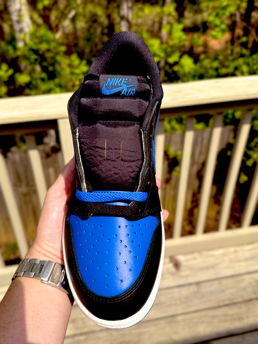 IconicSwooshes's tweet photo. Look what the Mail Man brought!!!!!! 
#85s https://t.co/9hpc3pXFiX