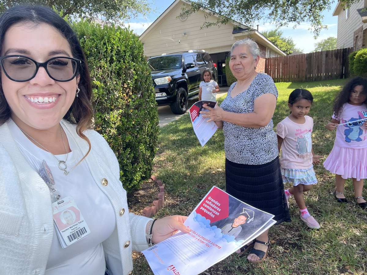 Letting our community know what Aldine has to offer for the little ones .. motivating them to join us as little as three years old 🙂#aldineimpact #powerofprimary