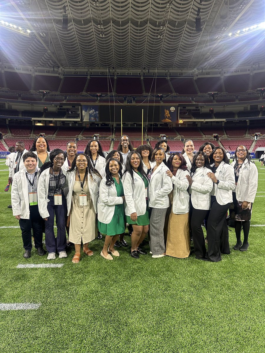 Adrienne_PDavis's tweet image. 4th AMEC and my final one as a medical student
#AMEC2025