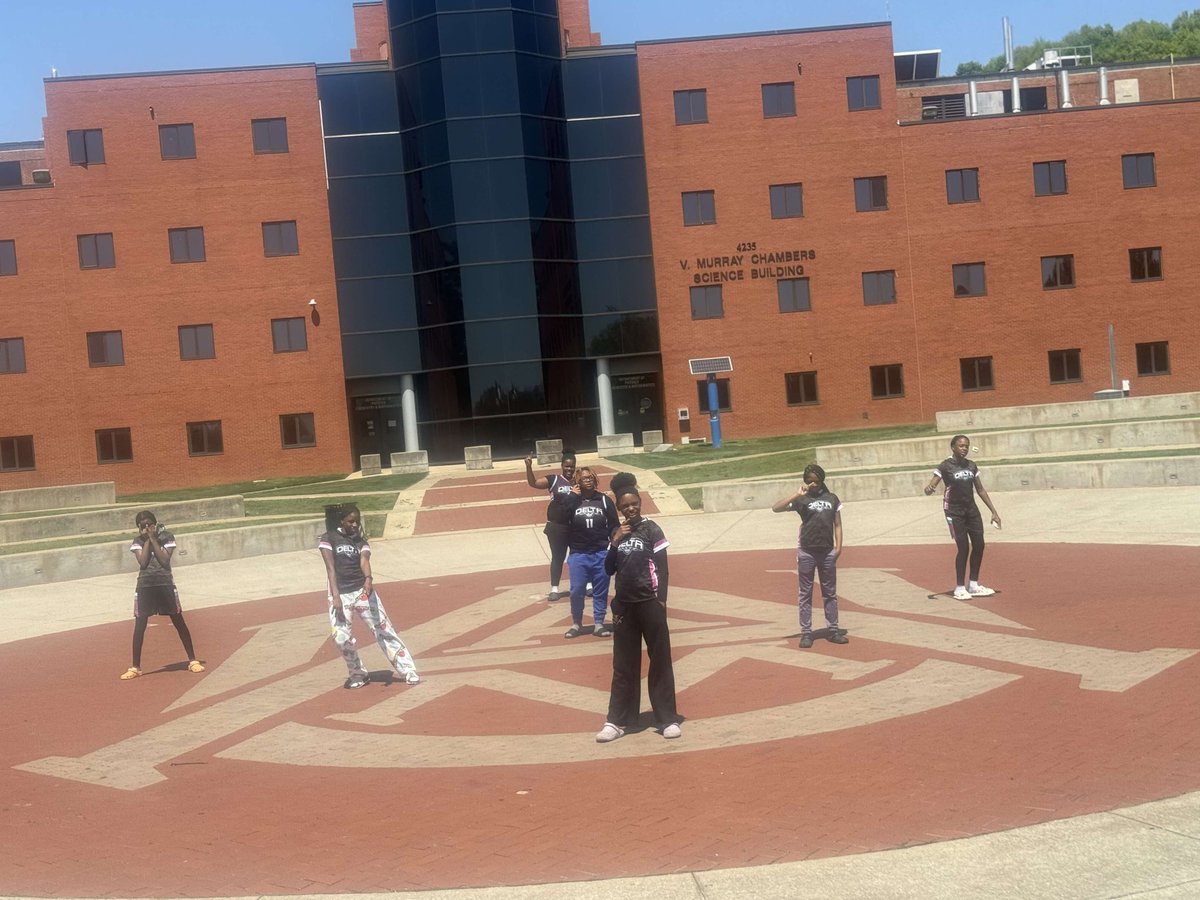 MSDELTAELITE1's tweet photo. April 12, 2025:
Members of the Delta Elite Youth Basketball Program explore Alabama A&amp;M University
@aamuedu 
@aamuwbb 
@AAMUBulldogs https://t.co/JvMJaUlt2a