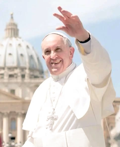 Lamentamos la partida física y expresamos nuestras condolencias por el deceso del Papa Francisco, quien deja un profundo legado de humanismo y su afecto por el pueblo cubano.