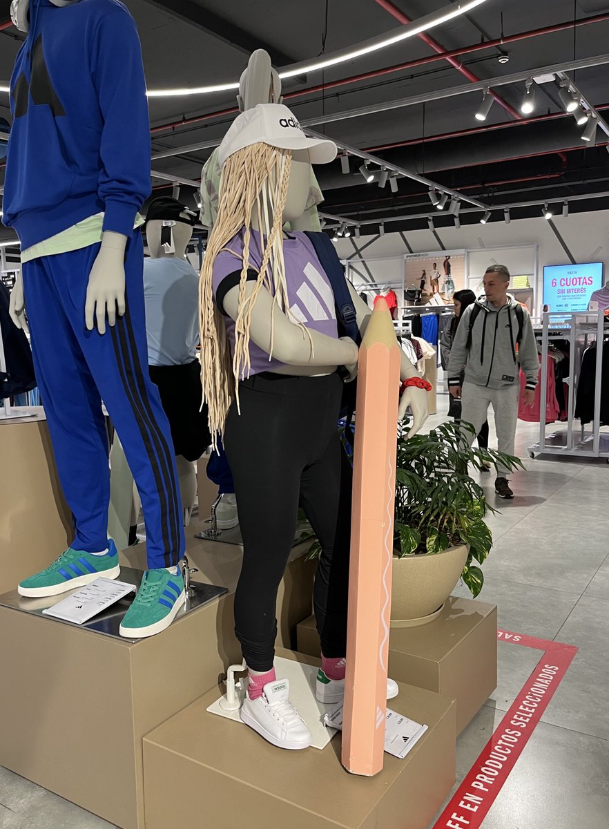 Amo La Mego consiguió trabajo de maniquí en Adidas