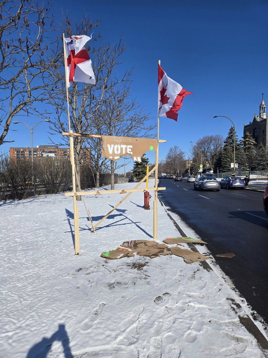 NDGWinning's tweet image. Shame on whoever is vandalizing posters in #NDG and the media for giving it zero coverage. 

@globeandmail @LeDevoir @LP_LaPresse @CBCMontreal @CJAD800 @CTVMontreal @Global_Montreal @tvanouvelles @mtlgazette #polcan #Montreal @TheFP @rupasubramanya