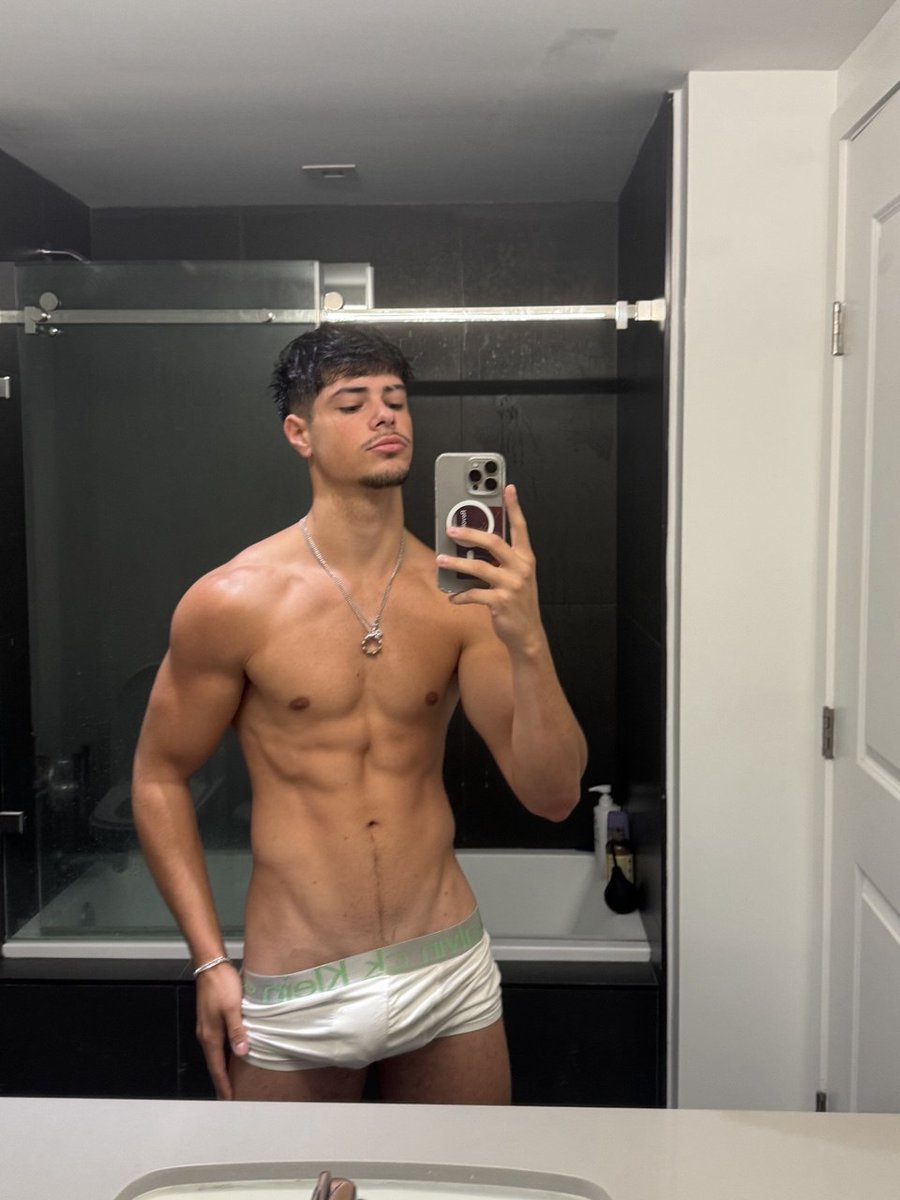 segsynoah's tweet photo. Chudai 💦 https://t.co/EOBULgvuv9 https://t.co/YcvUyjid7o