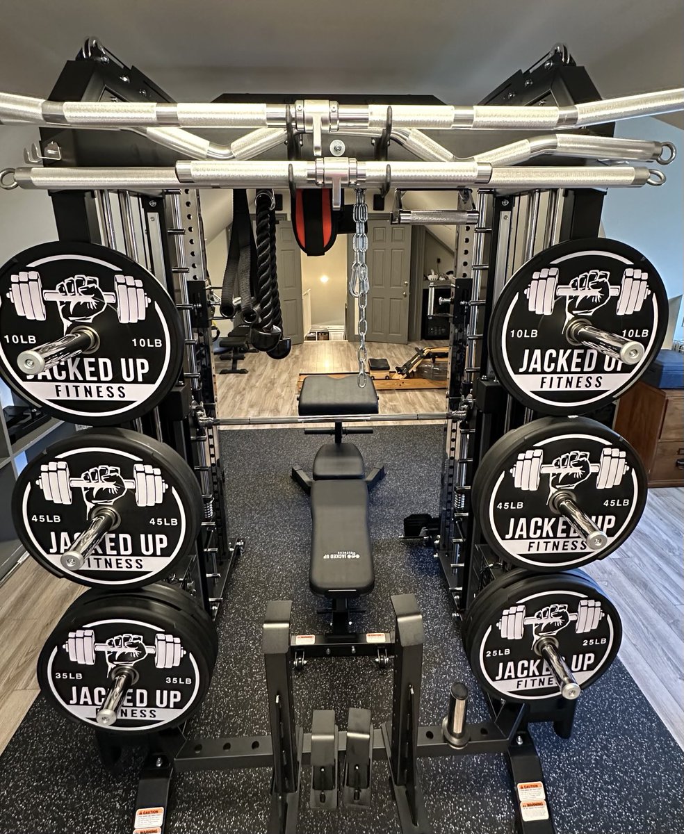 MBCompanyMan's tweet image. The amazing @jackedupbrands team incl founder Don Mastrangelo stopped by Boise last week to set up their Power Rack Pro at our secret lair. The system is incredible, super solid & hits every muscle group. I have zero excuses for not getting my fat ass in tip top shape.