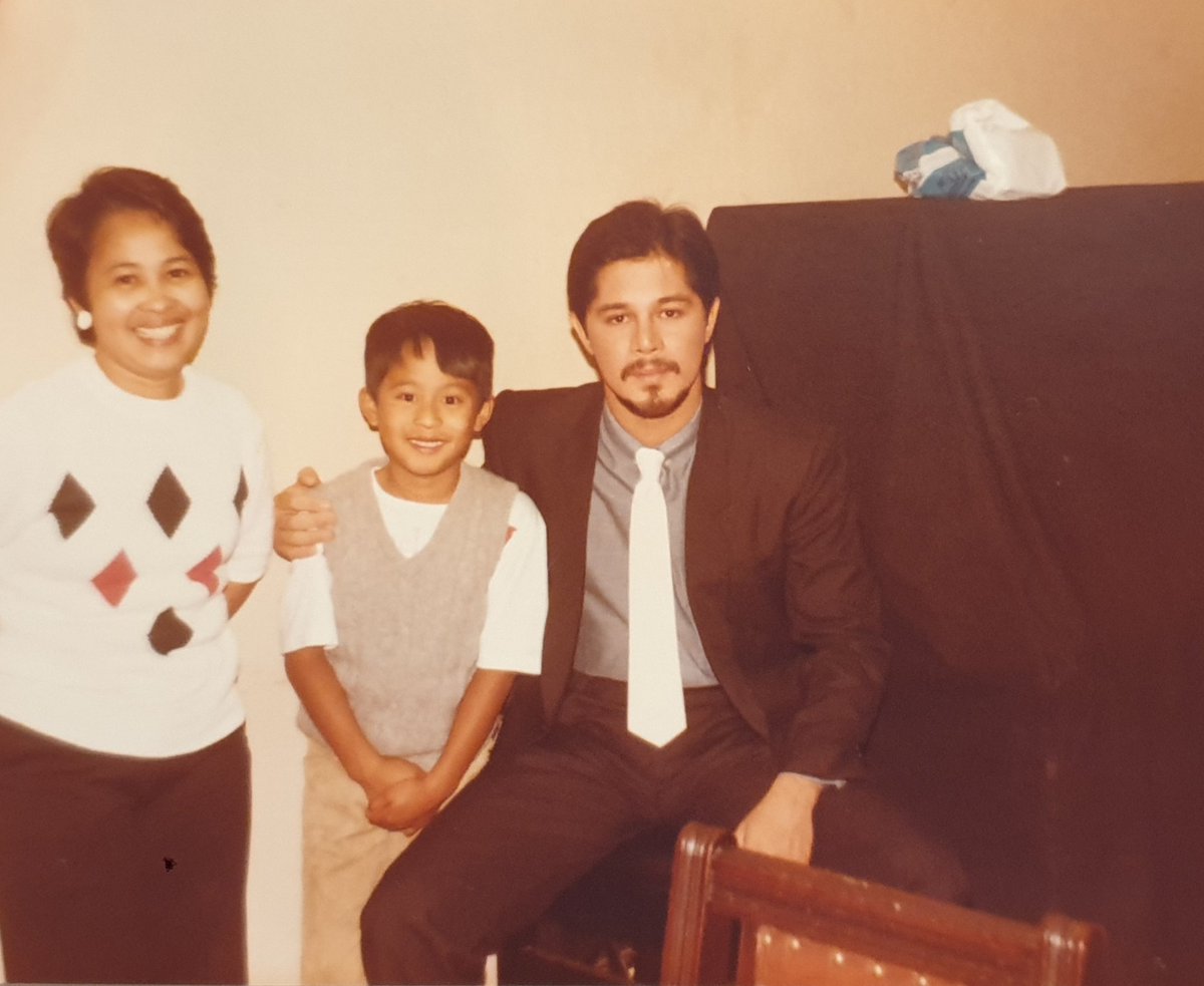 RobertVicencio's tweet photo. Myself, Mama with #NoraAunor & #ChristopherDeLeon decades ago!!
#Pinoy #Celebrities #Philippines #Pinoynews https://t.co/wlAkqb4gr1