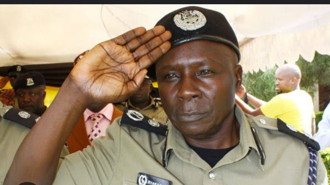 NICHOLAS SENGOBA (@nsengoba) on Twitter photo It's DAY 121 since PC Charles Bahati from Bushenyi shot dead, Julius Ssekamwa, driver of M/v UAX 480C & 'fled' on a boda boda, from armed patrol policemen. Police 'recovered' only the gun. Let's retweet daily to remind <a href="/igp_ug1/">ABAS BYAKAGABA</a> & <a href="/PoliceUg/">Uganda Police Force</a> to produce the suspect.
#ArrestPCBahati It's DAY 121 since PC Charles Bahati from Bushenyi shot dead, Julius Ssekamwa, driver of M/v UAX 480C & 'fled' on a boda boda, from armed patrol policemen. Police 'recovered' only the gun. Let's retweet daily to remind <a href="/igp_ug1/">ABAS BYAKAGABA</a> & <a href="/PoliceUg/">Uganda Police Force</a> to produce the suspect.
#ArrestPCBahati