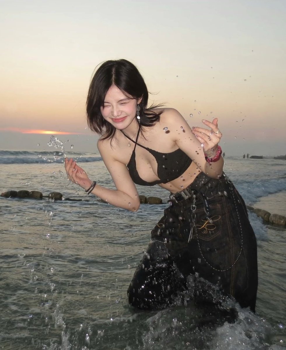 你初恋老王w 🍑 tweet media