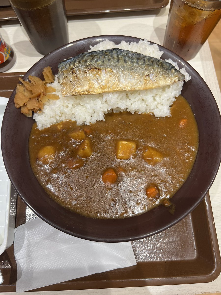 ゆらさんリスペクト飯🍚
<a href="/YuraTokyo2nd/">東京M♦️ゆら</a> 

皆んな大好き鯖カレーです!!!✨✨

筋肉の為に愛情を❤️‍🔥

そしてなる。パーフェクトマッチョ💪🏼