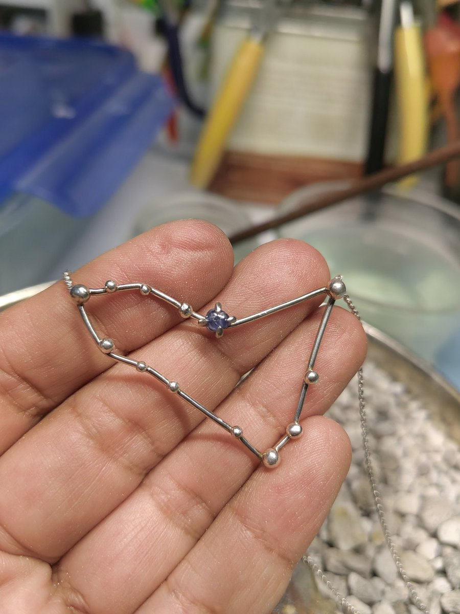 nerack9's tweet image. Se viene re diseño de la colección  #somospolvodeestrellas ☺️

Constelación Capricornio con un zafiro estrella #mylove 💙

Diseño de joyería atemporal en plata by #tianjoyería