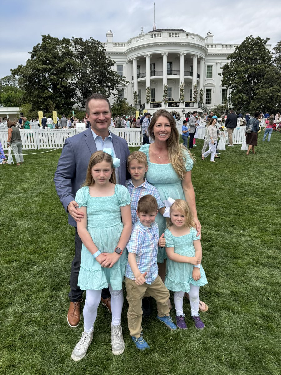 🐰 #WHEasterEggRoll