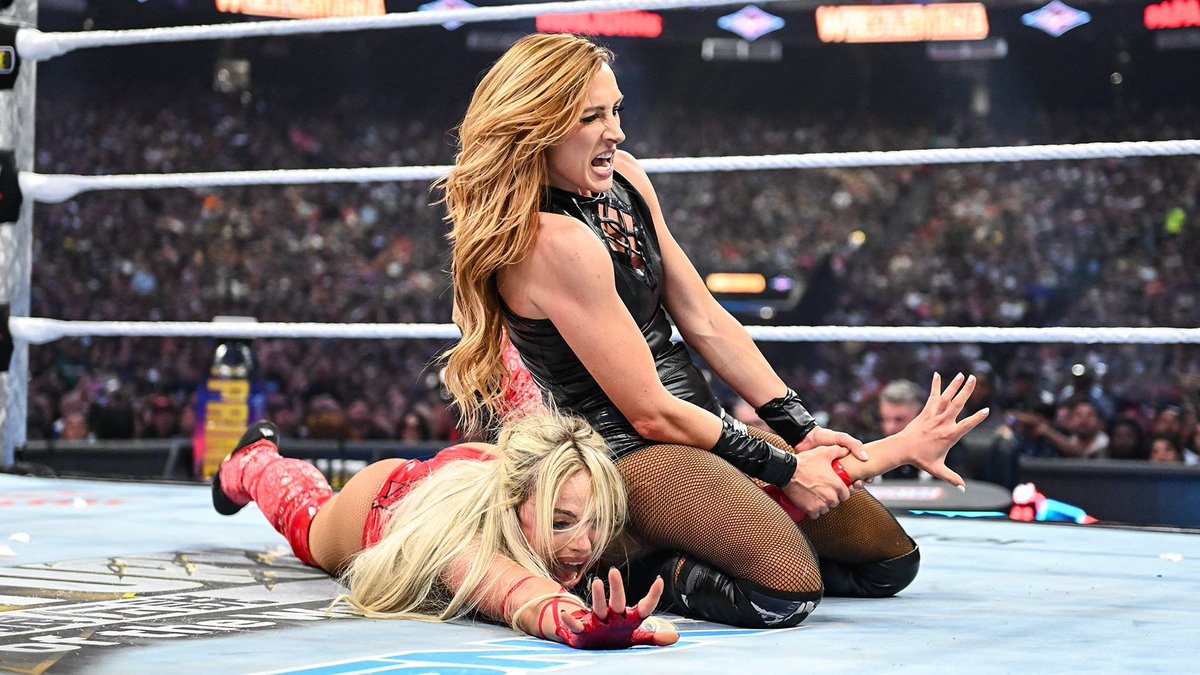 Back in business. ✘ NOT @BeckyLynchWWE tweet media