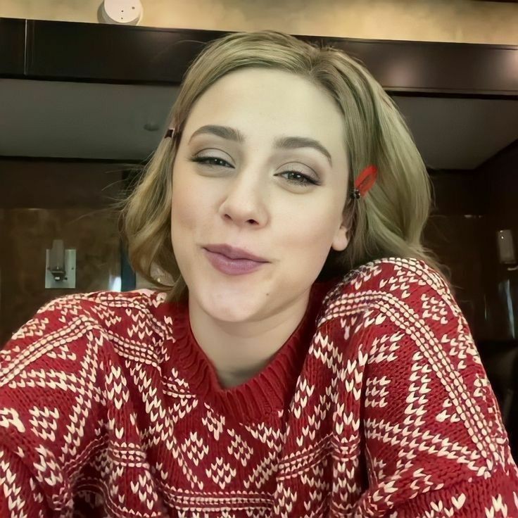 0livier_Anthon's tweet photo. #lookingforhim #glowup #softgirlvibes
#nofilter
How do I Look? https://t.co/PZtmHp8I0q
