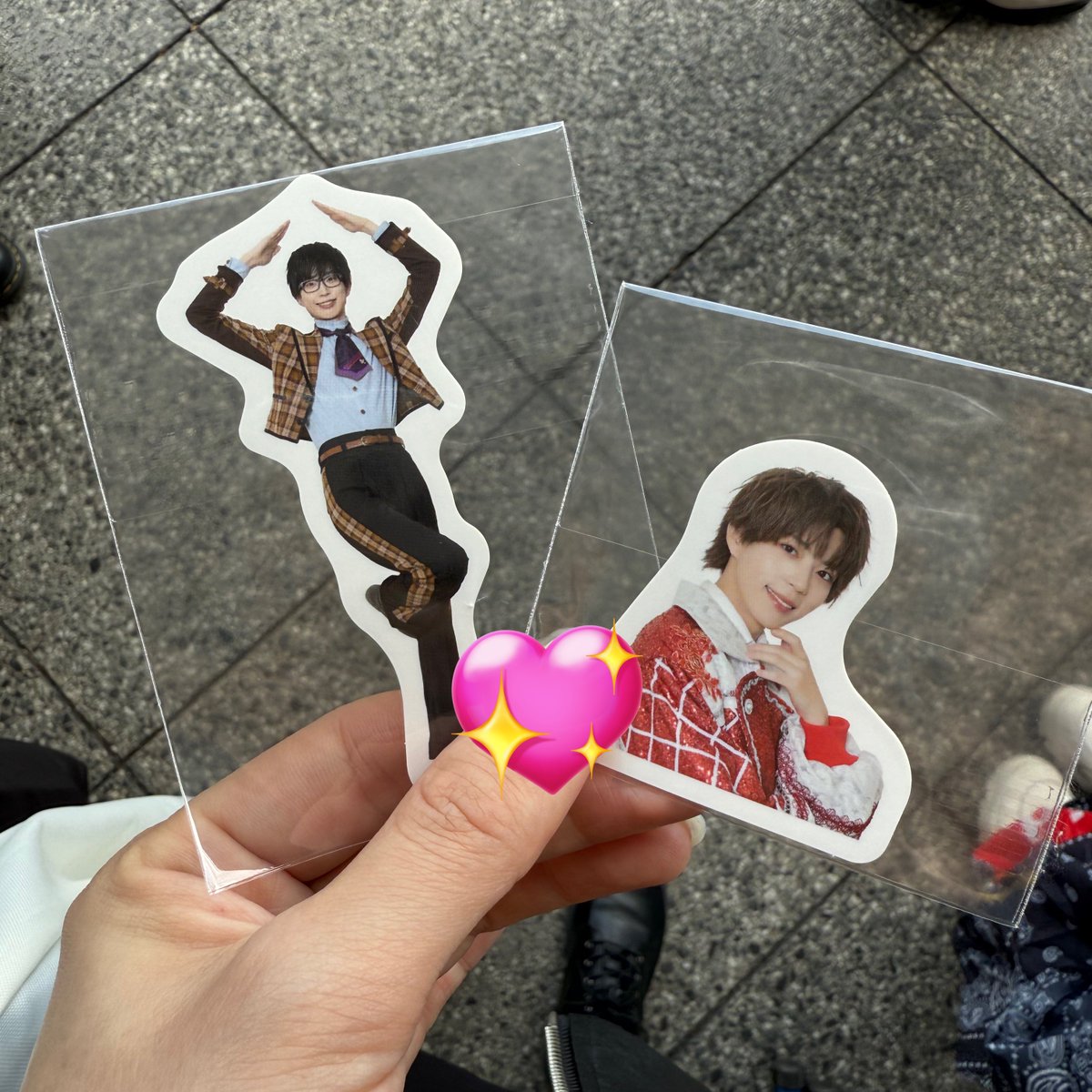 パンダドラゴン　パラゴン　ステッカー　交換

【譲】紫　赤
【求】黄(スパンコール、紅白)

お気軽にお声掛けください