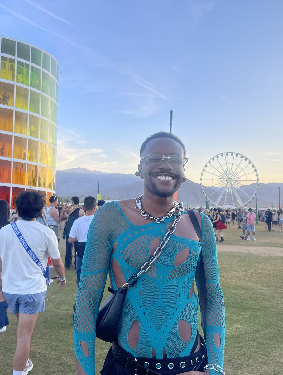 666pixels's tweet image. Coachella 2025!Fucking amazing! 🌵🏜️☀️
#coachella #Coachella2025