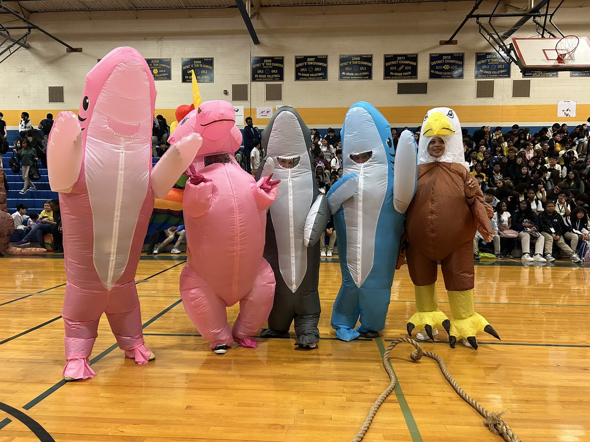 KDussette's tweet image. Get Ready to Race to STAAR Success!
Our Inflatable Race is ON and the energy is HIGH! Students, bring your A-game, your focus, and your grit—we’re sprinting towards STAAR Masters all week long! Let’s show our Genius Eagles! @DueittEagles 
@NirmolLim @SpringISD @SpringISD_Super