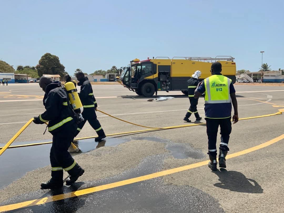 AIBD S.A : Redéploiement de 45 agents comme Sapeurs-pompiers d’aéroports

Dans le cadre de la mise en œuvre du plan social initié par le Gouvernement du Sénégal pour donner un souffle nouveau à AIBD S.A., un programme de redéploiement des effectifs est en cours d’exécution par le
