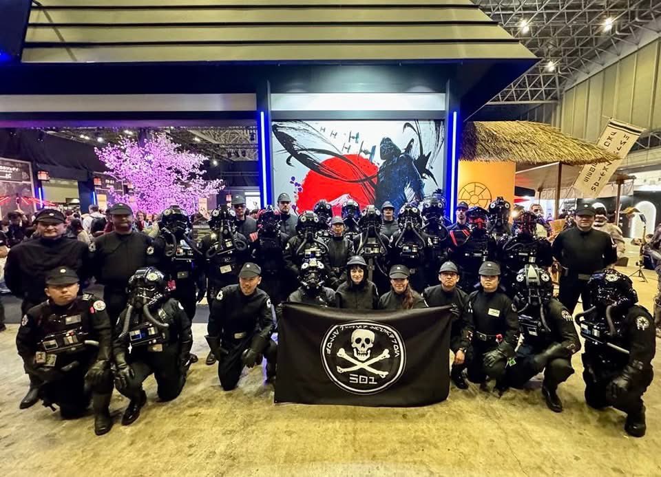 Jolly Roger Squadron 通称JRSのGroup photo 皆んなかっこいい🩷
私も一列目にいるよ😊
#SWCJ2025 
#501st 
#JRS 
#StarWarsCelebration