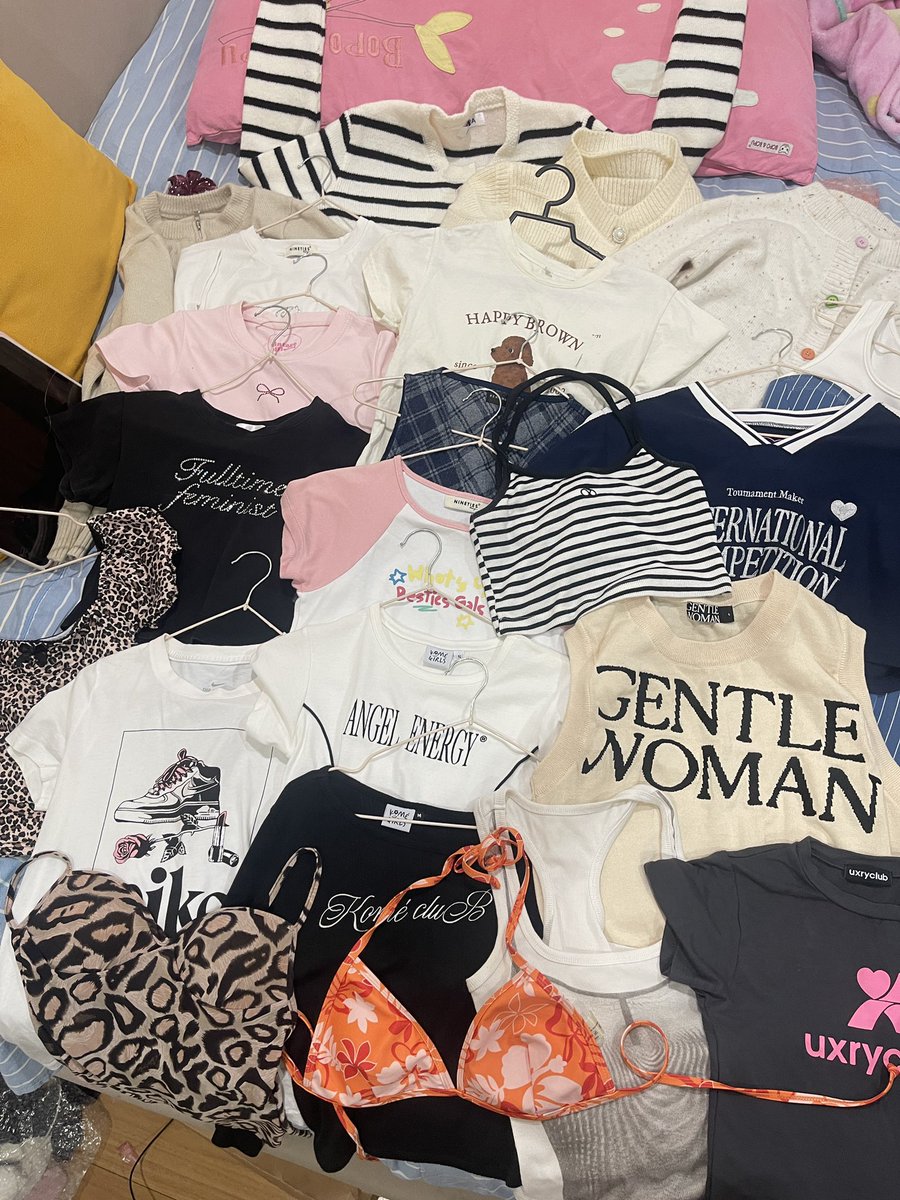 2handsStuff's tweet photo. โล๊ะเสื้อผ้า/คสอ/ของใช้ ก่อนปิดเทอมยาวๆ มีเยอะมาก🛒
🌷ลงวันพฤหัส 5โมงเย็น
🛍️ค่าส่งเหมา39 รีฟอลลด5฿
#ส่งต่อสกินแคร์ #ส่งต่อเสื้อผ้า  #ส่งต่อstylist #ส่งต่อcintageshop #ส่งต่อเครื่องสำอางค์ #vghbkk #โล๊ะเสื้อผ้า #ส่งต่อเสื้อผ้ามือสอง #ส่งต่อเสื้อผ้ามือ2 #เสื้อผ้ามือ2 #beming #atipa https://t.co/fAJuq73vgI