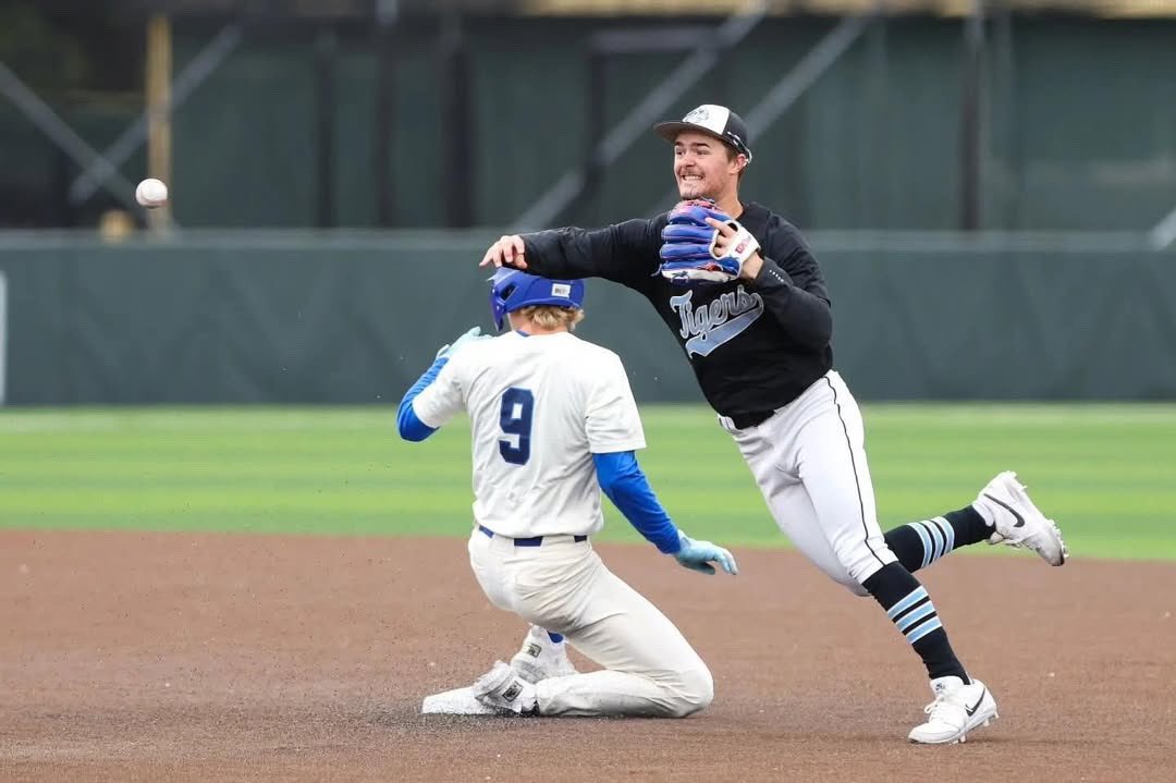 Jared Cobb tweet media