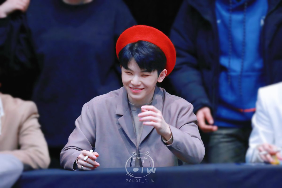 ෆ

#SEVENTEEN #세븐틴 #李知勳 #이지훈 #WOOZI #우지 #ウジ
