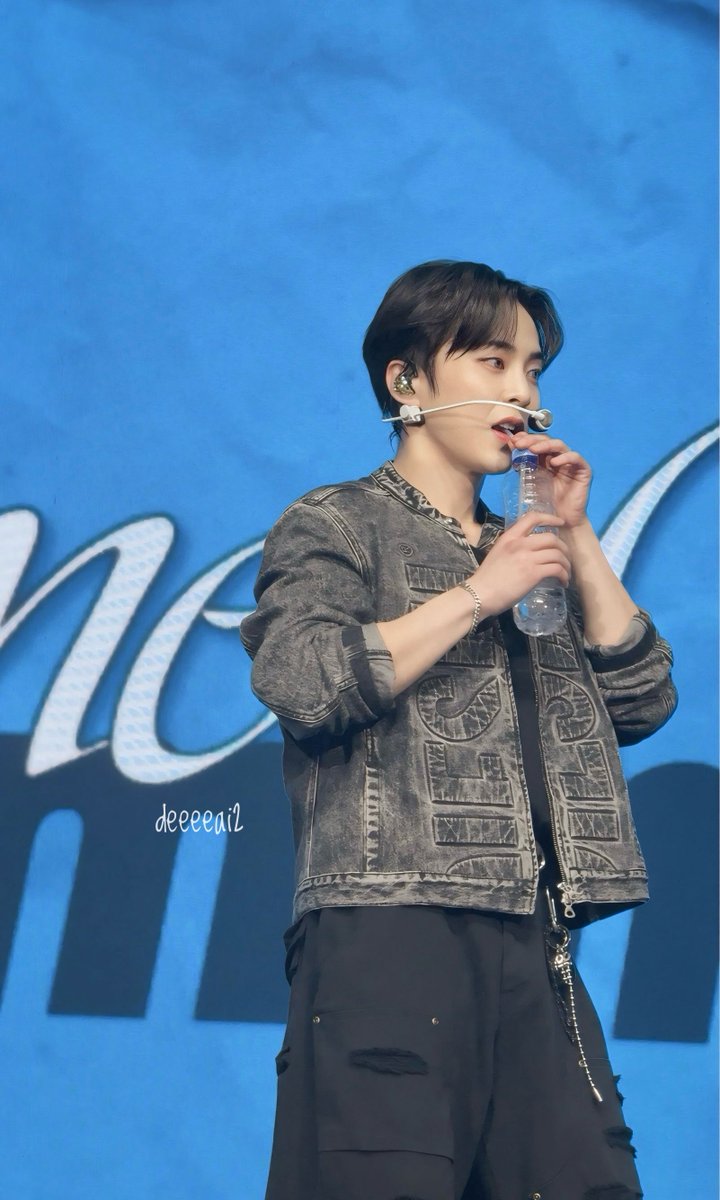 DEEEEAI2's tweet image. 🫶🏻
#XIUMIN #시우민 #Xtimes
#XtimesAsiaTour #XtimesBANGKOK